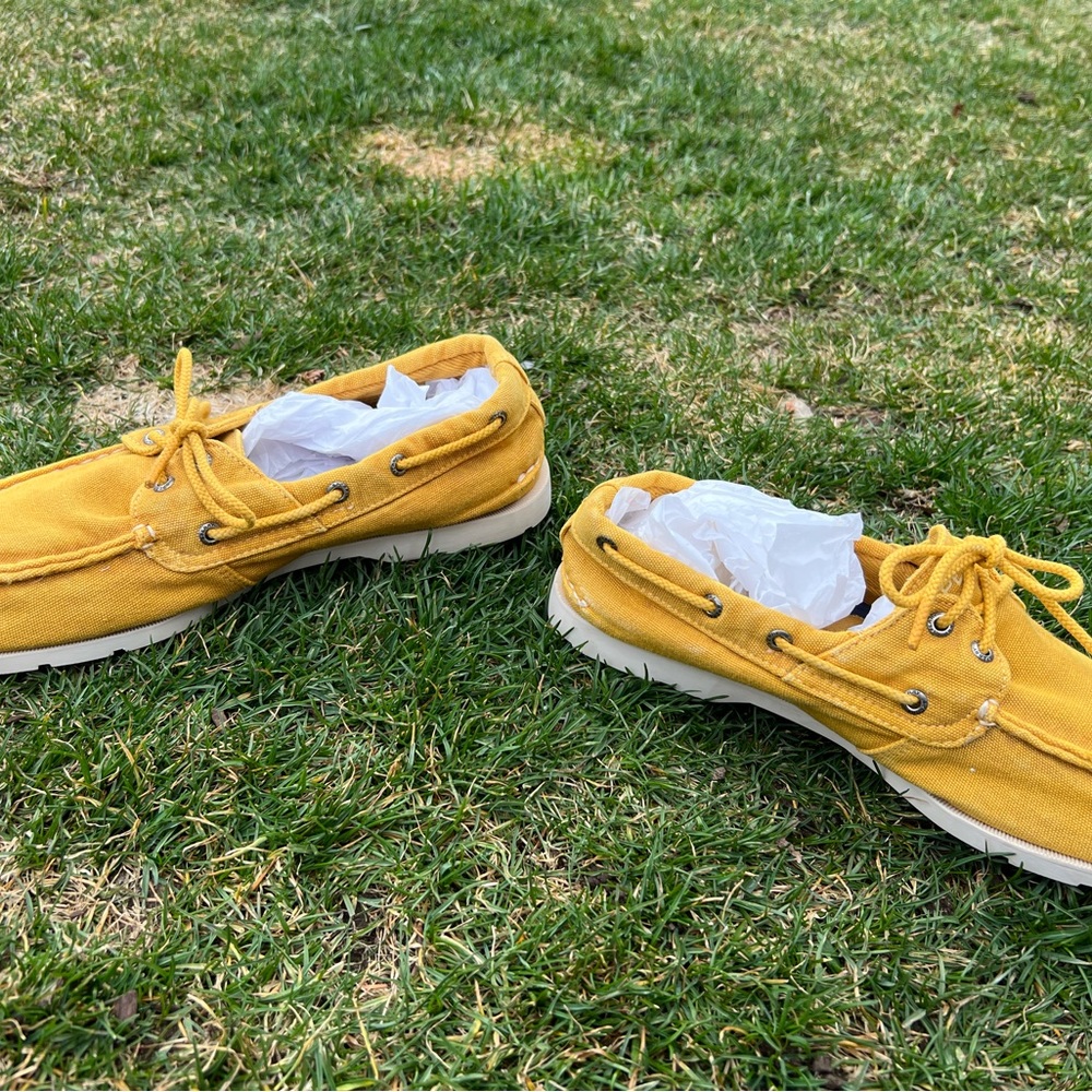 SPERRY MENS CANVAS SHOES